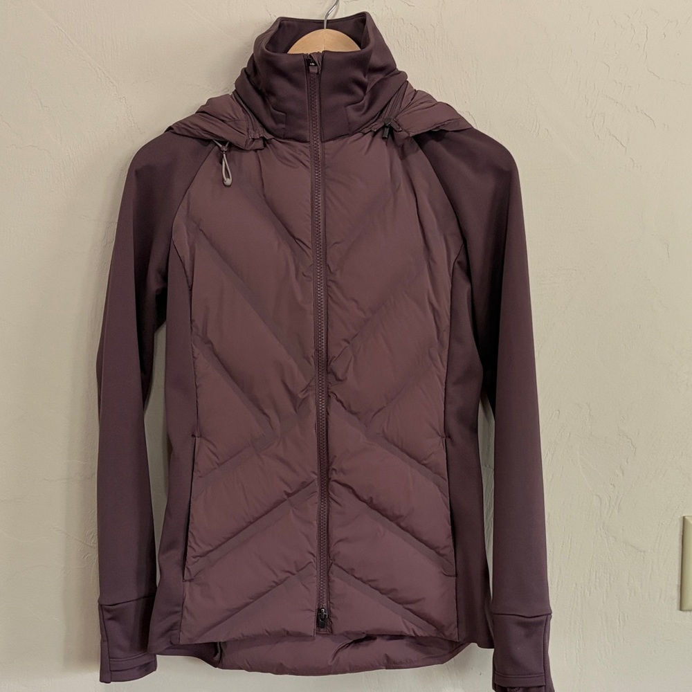 Athleta Women's Inlet Down Jacket - Mauve. Excellent Condition!!